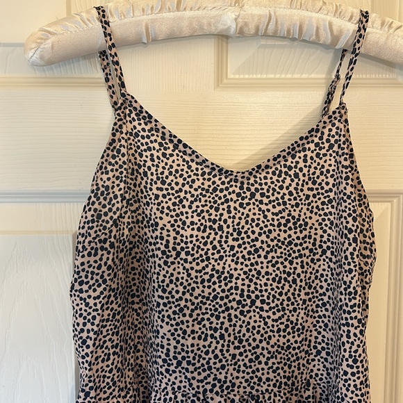 Lightweight Dress - Picture 2 of 7